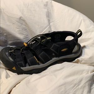 Keens Rapids H2 Sandal( I am open to offers!)